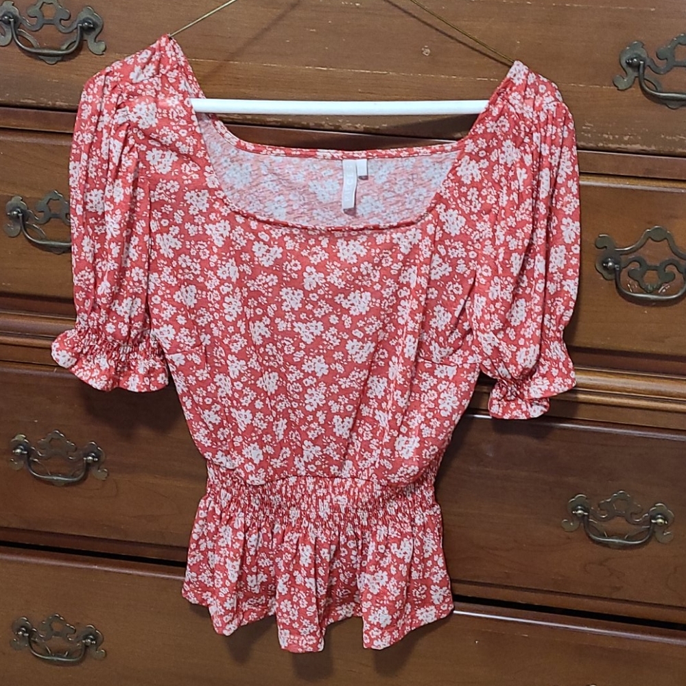 Red floral short sleeve top